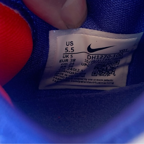 Nike Lebron 19 Low Basketball Shoe - Picture 9 of 9